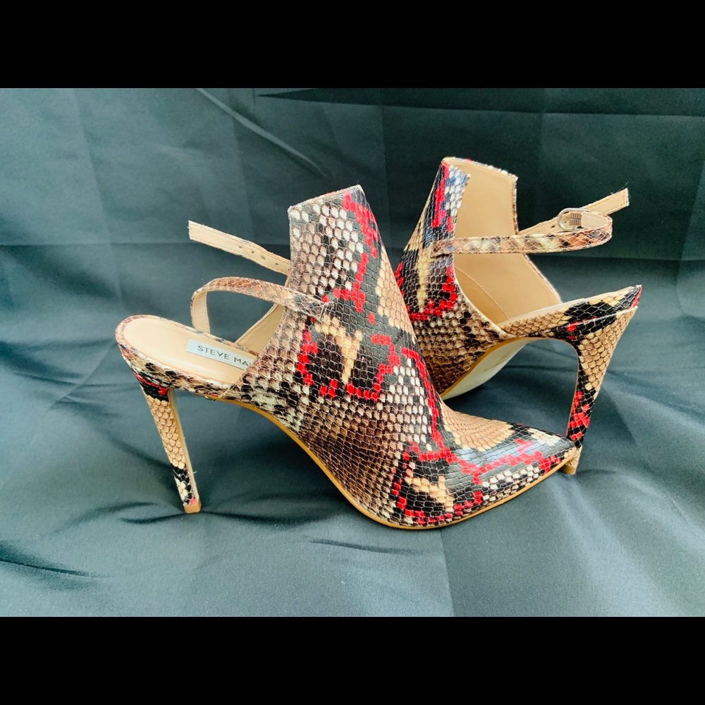 Shoes - Picture 2 of 6